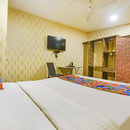 Fabhotel Rj 18 Beach Resort - Nr Baga Beach ภายนอก รูปภาพ