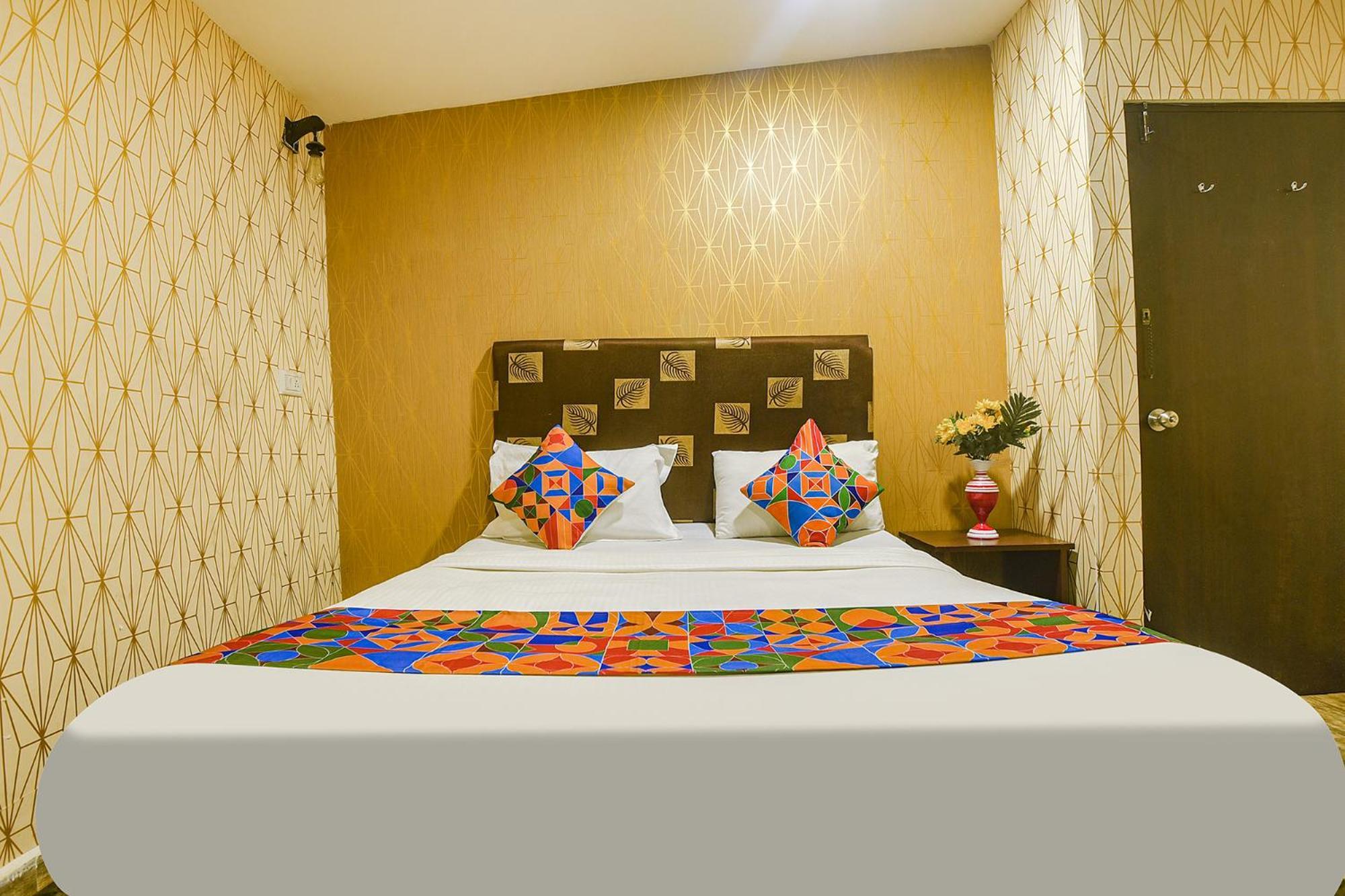 Fabhotel Rj 18 Beach Resort - Nr Baga Beach ภายนอก รูปภาพ