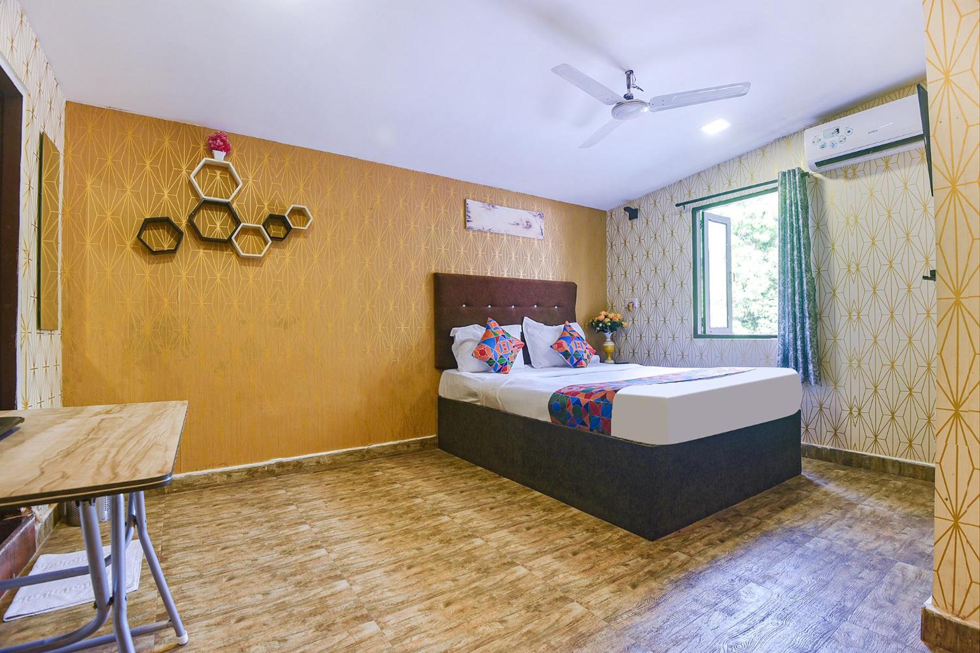 Fabhotel Rj 18 Beach Resort - Nr Baga Beach ภายนอก รูปภาพ