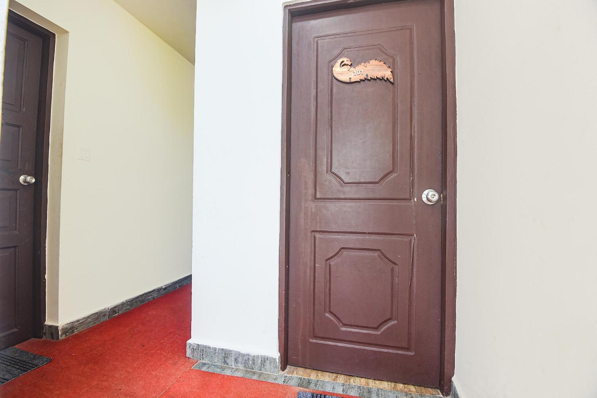 Fabhotel Rj 18 Beach Resort - Nr Baga Beach ภายนอก รูปภาพ