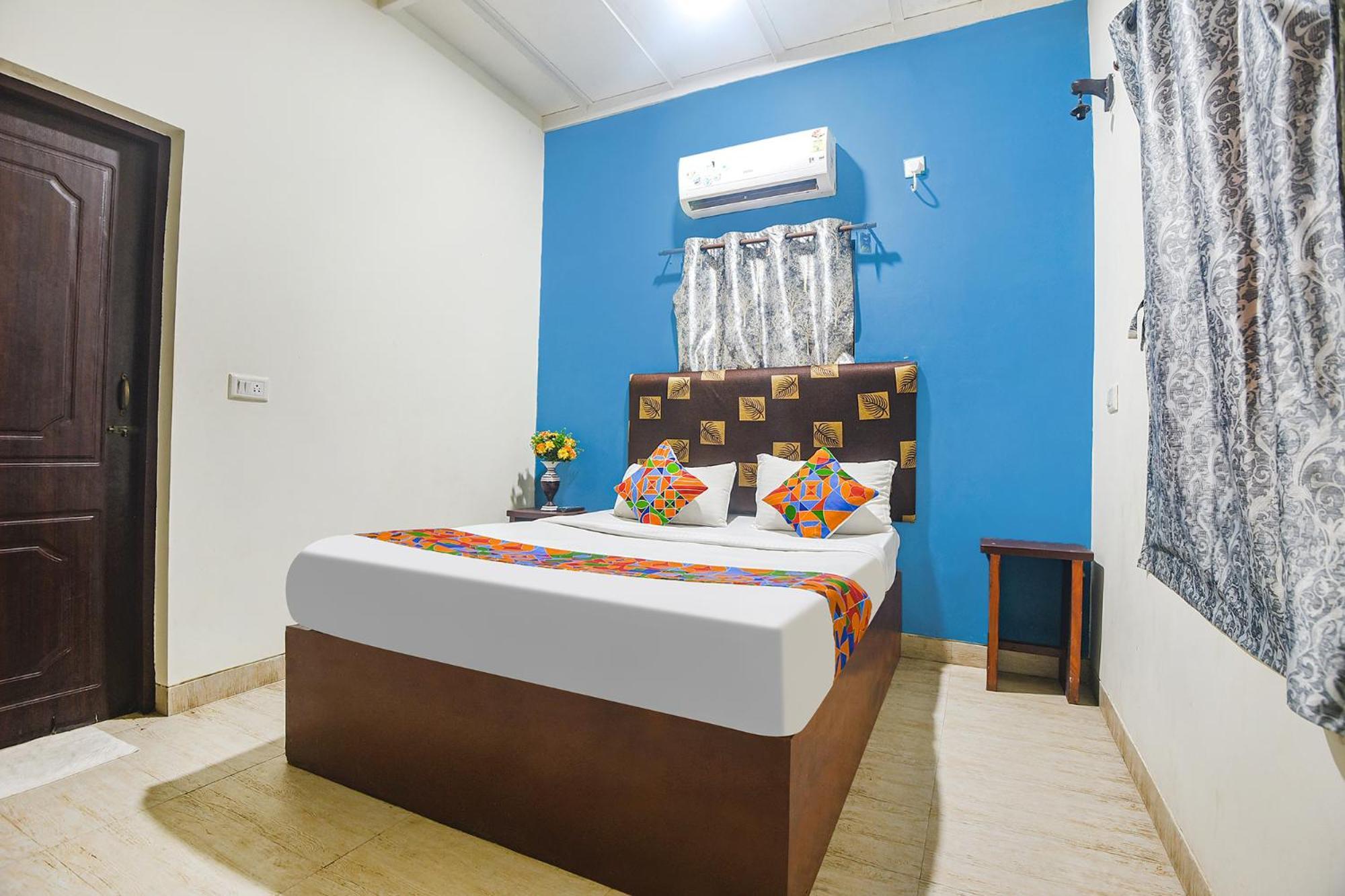 Fabhotel Rj 18 Beach Resort - Nr Baga Beach ภายนอก รูปภาพ