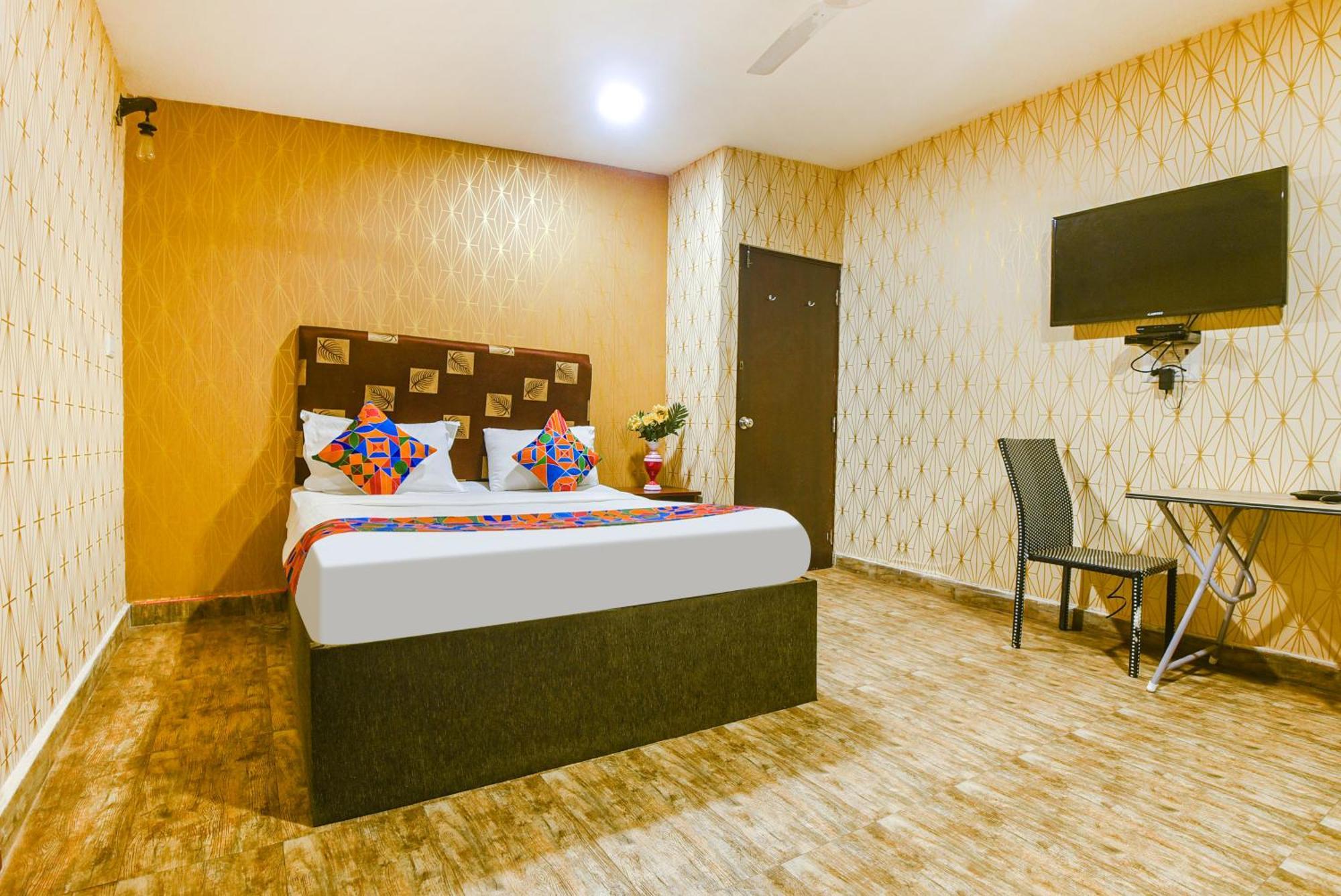 Fabhotel Rj 18 Beach Resort - Nr Baga Beach ภายนอก รูปภาพ